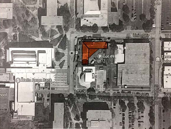 Satellite image with the building highlighted