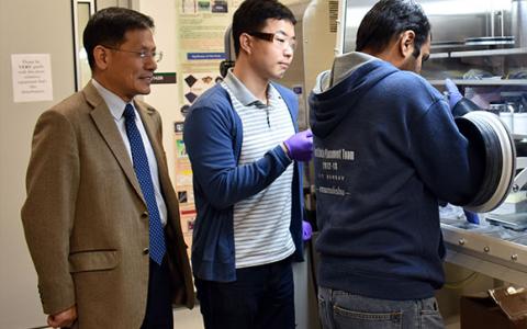 Dr. Wonbong Choi with graduate students in the lab
